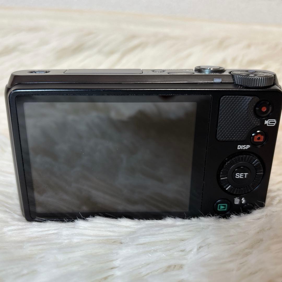 美品】 CASIO EXILIM EX-ZR800 コンパクトデジタルカメラ - メルカリ