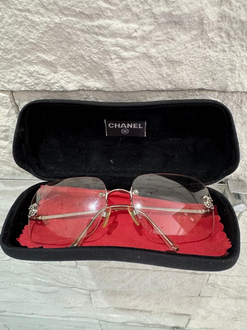 CHANEL シャネル ココマーク リムレス サングラス シルバー 中古・古着通販】CHANEL (シャネル) ココマークリムレス眼鏡 シルバー