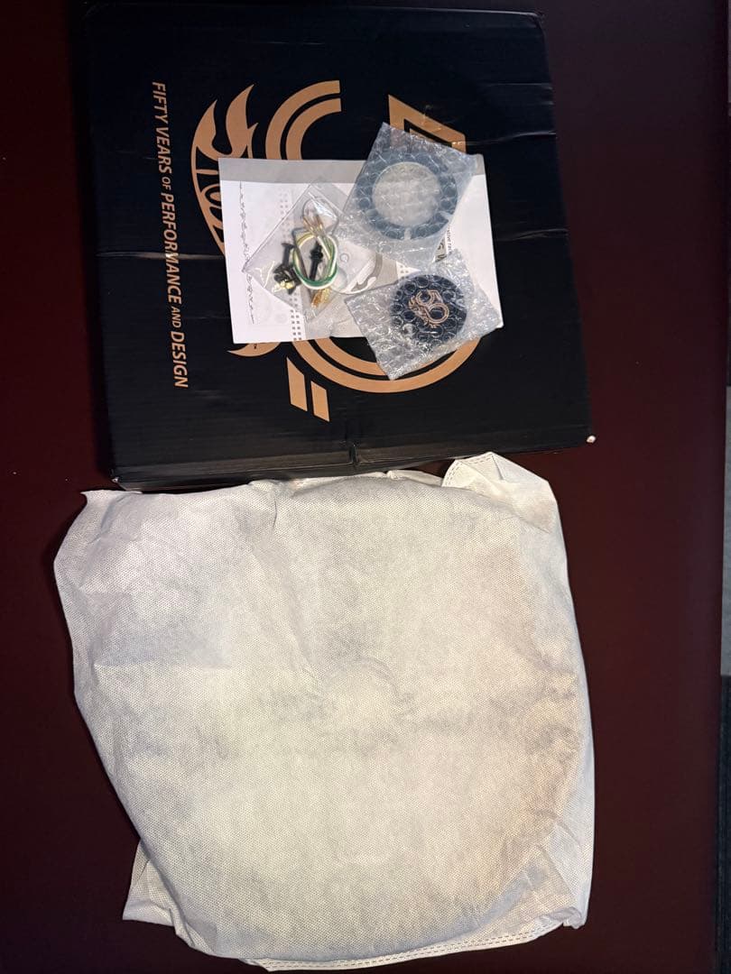 MOMO ステアリング ホットウィール50周年 記念モデル 14インチ