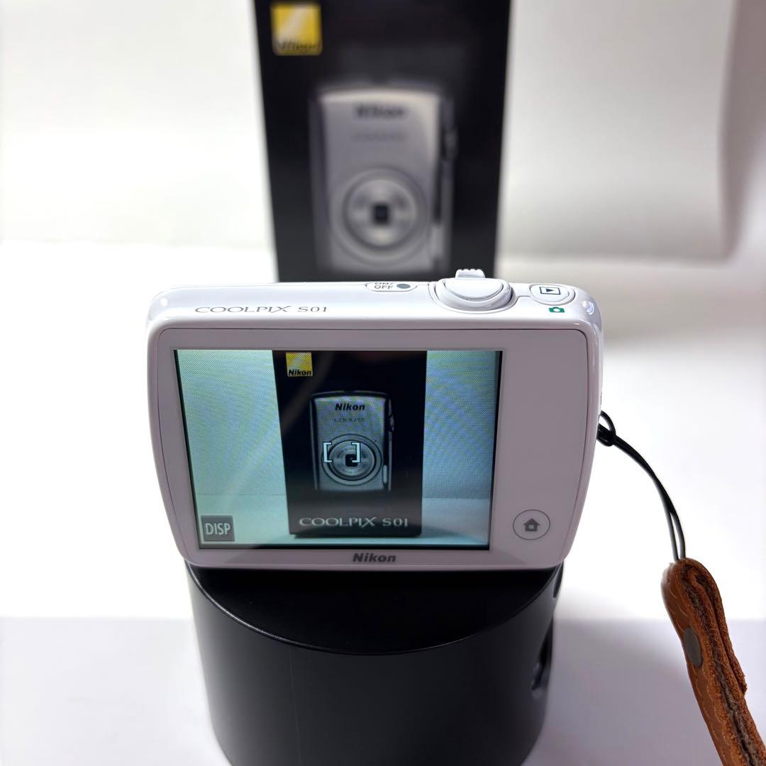 Nikon COOLPIX S01 ホワイト - メルカリ