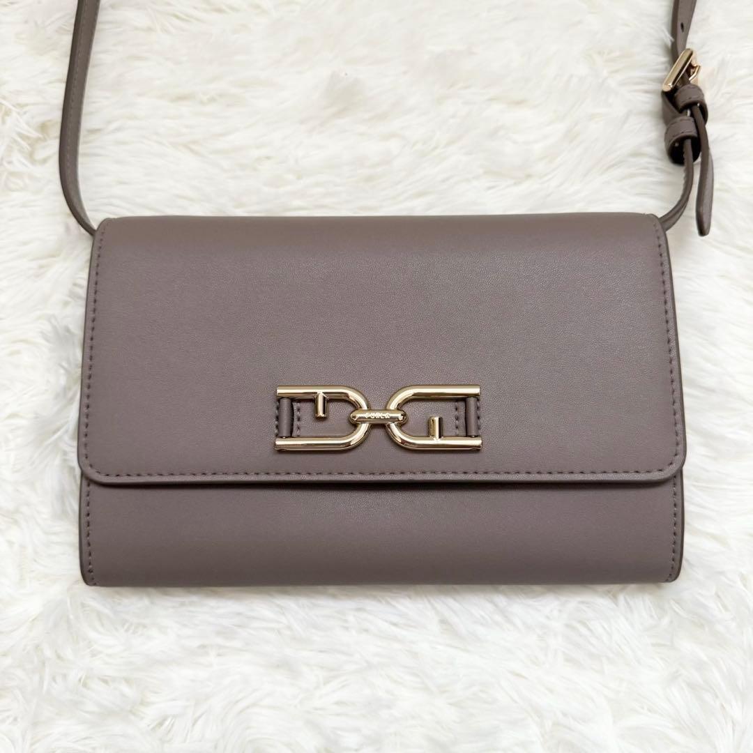未使用級】FURLA フルラ Meti ショルダーバッグ ウォレット 現行ロゴ
