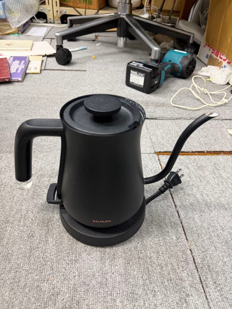BALMUDA 電気ケトル ブラック K07A-BK バルミューダ - メルカリ