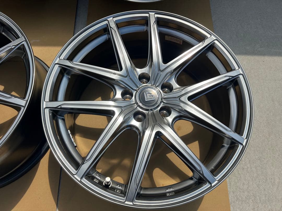 美品★鋳造FORGED★LONGINUS 19インチ 8.0J 40 114.3