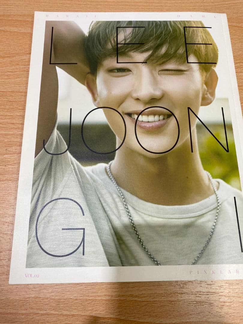 R ∞ LEE JOON GI フォトブック VOL.01 VOL.02 - メルカリ