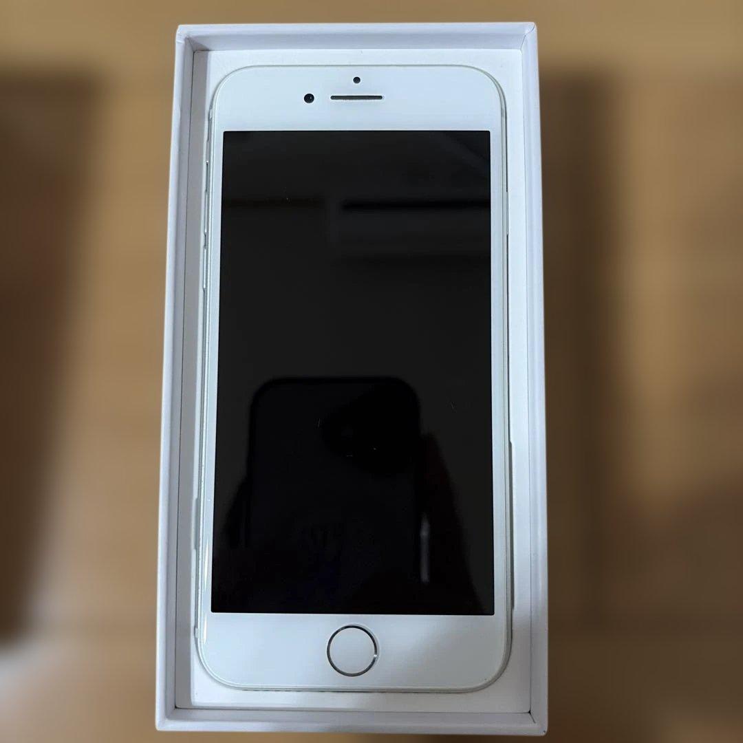 Apple iPhone 8 本体