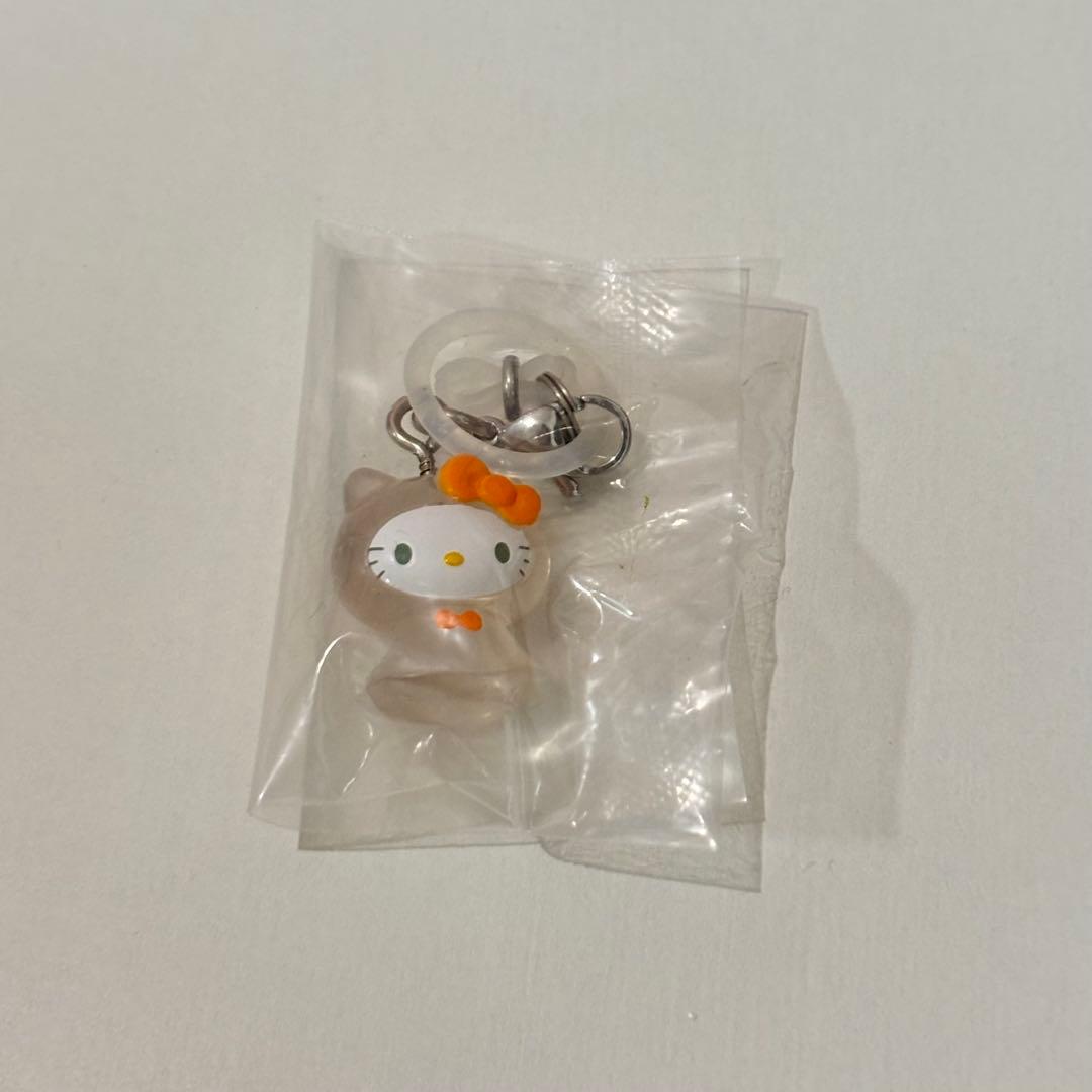 ハローキティ めじるしアクセサリー てるてる坊主 サンリオ めじるし