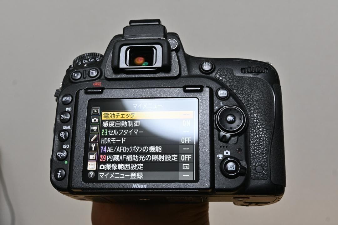 Nikon D750 フルサイズ + 単焦点レンズ50mm 1.8G + おまけ