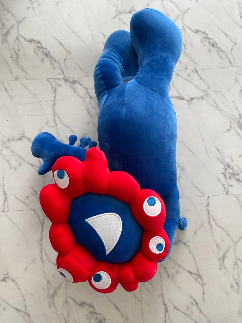 公式大阪関西万博ミャクミャクくじ一等ぬいぐるみ - メルカリ