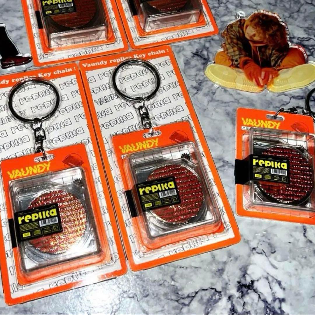 Vaundy replica キーホルダー キーチェーン - メルカリ