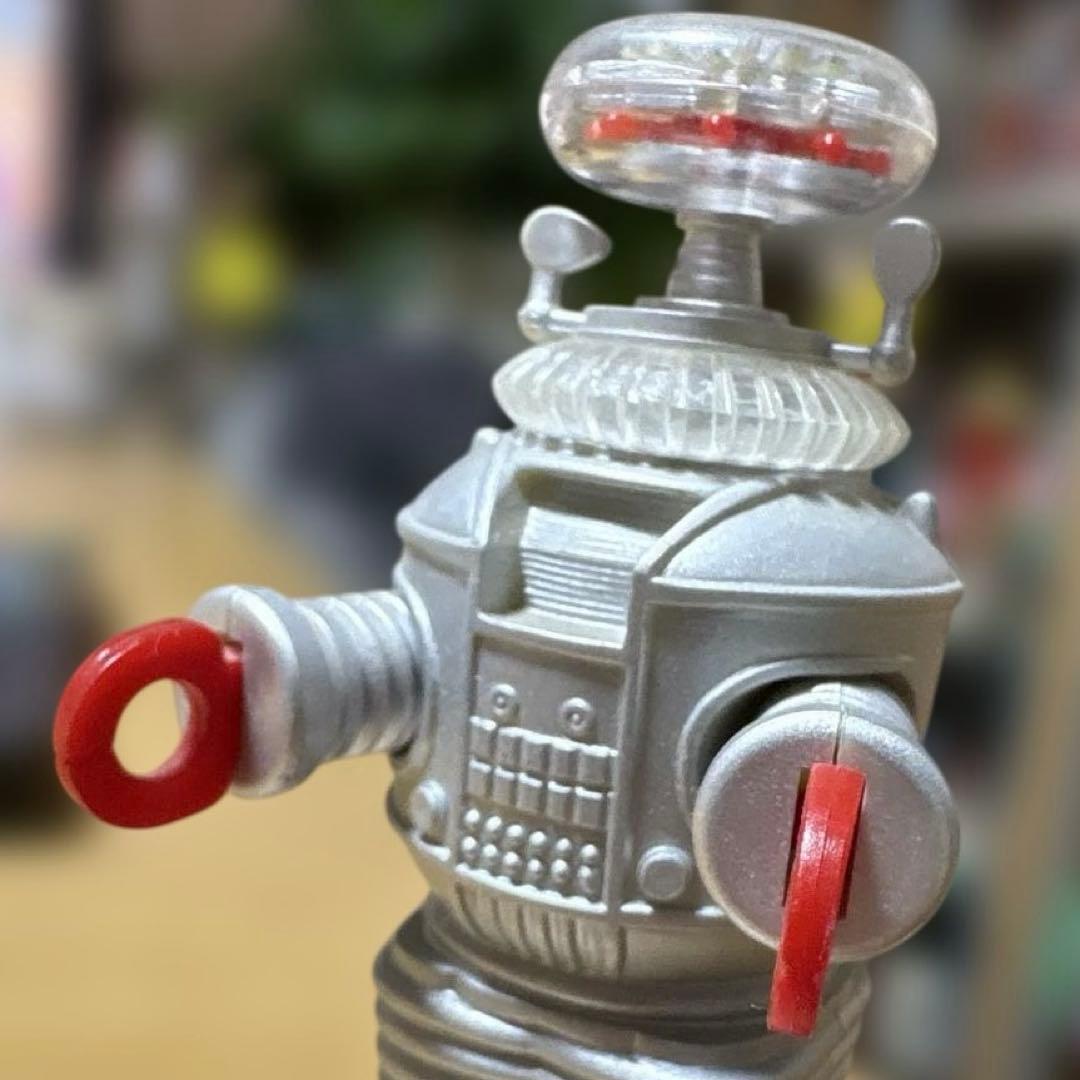 宇宙家族ロビンソン』に登場するロボット「フライデー」のゼンマイ