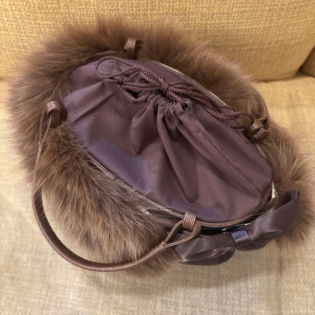 たかちゃん様専用クラフトバンドのファー付きかごバッグと椿の花