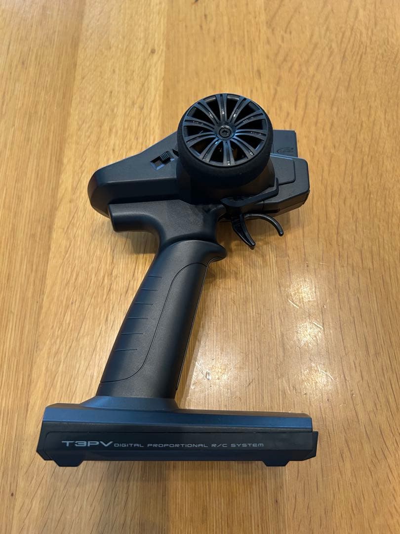 Futaba T3PV デジタルプロポ 2.4GHz 本体のみ