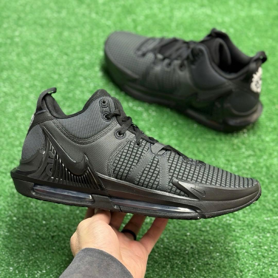NIKE LEBRON WITNESS VII 27.5cm 新品 箱なし配送