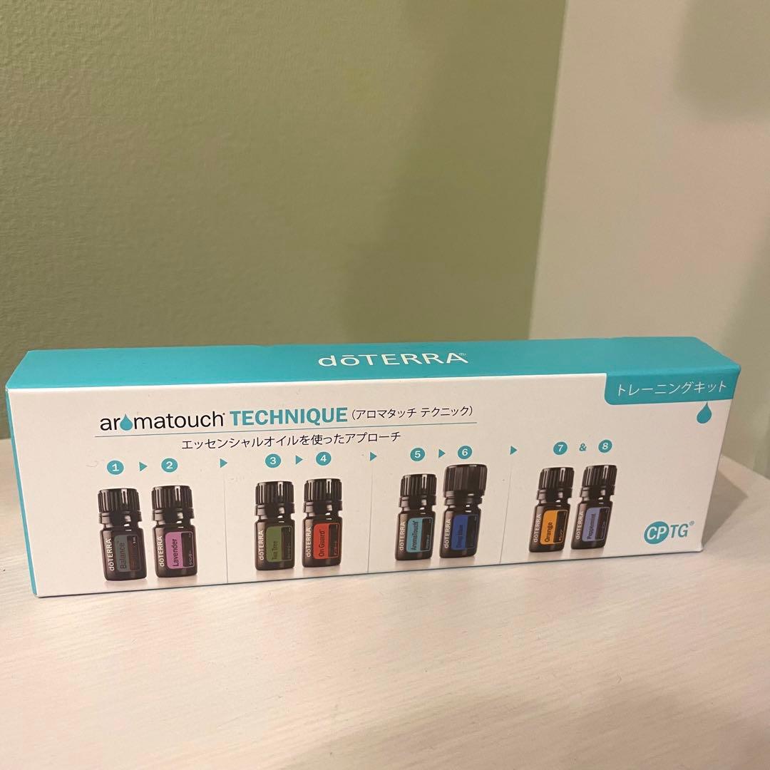 【本日終了】dōTERRA アロマタッチ キット アロマタッチキット | doTERRA Essential Oils