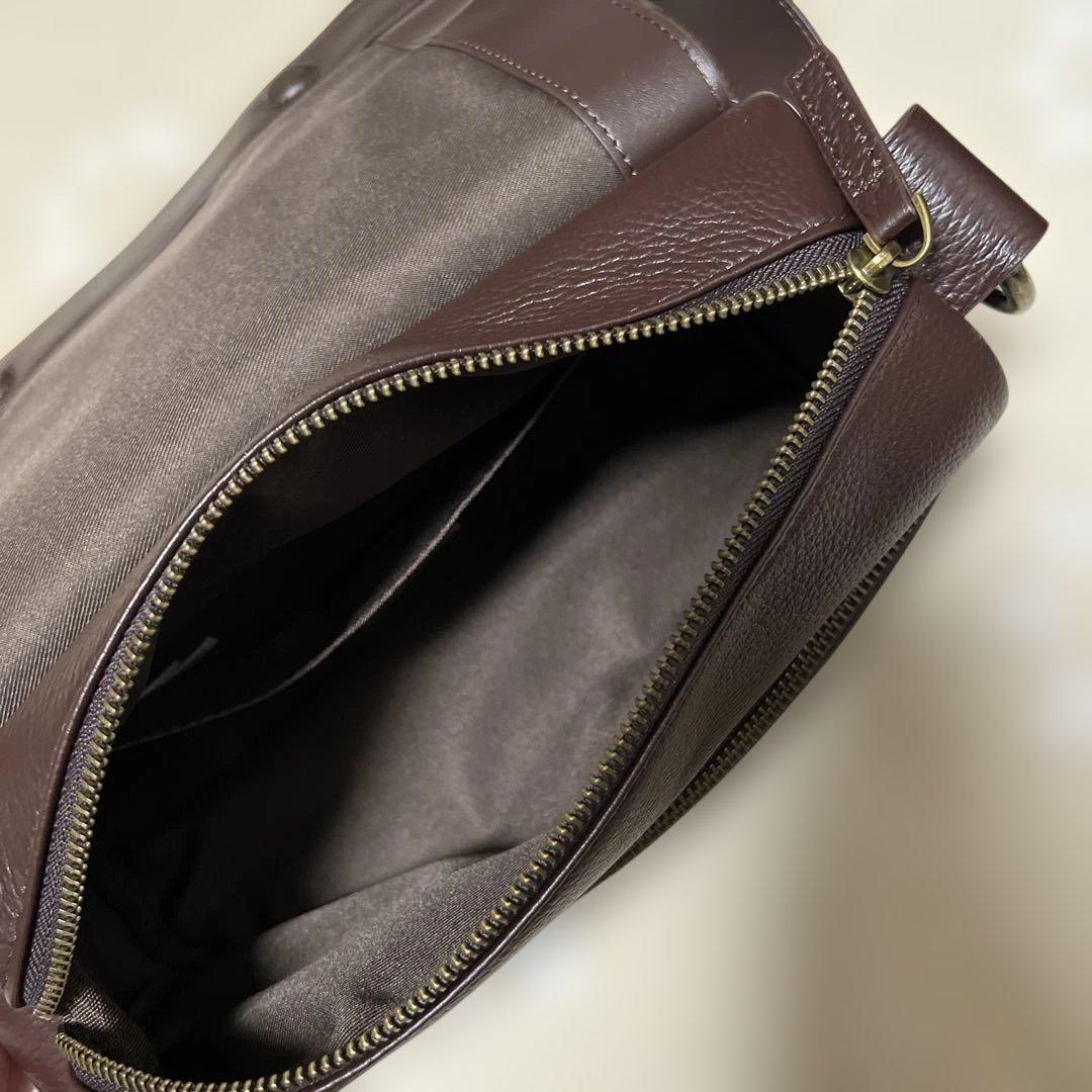 BEARDSLEY ビアズリー レザーボディバッグ ブラウン - メルカリ