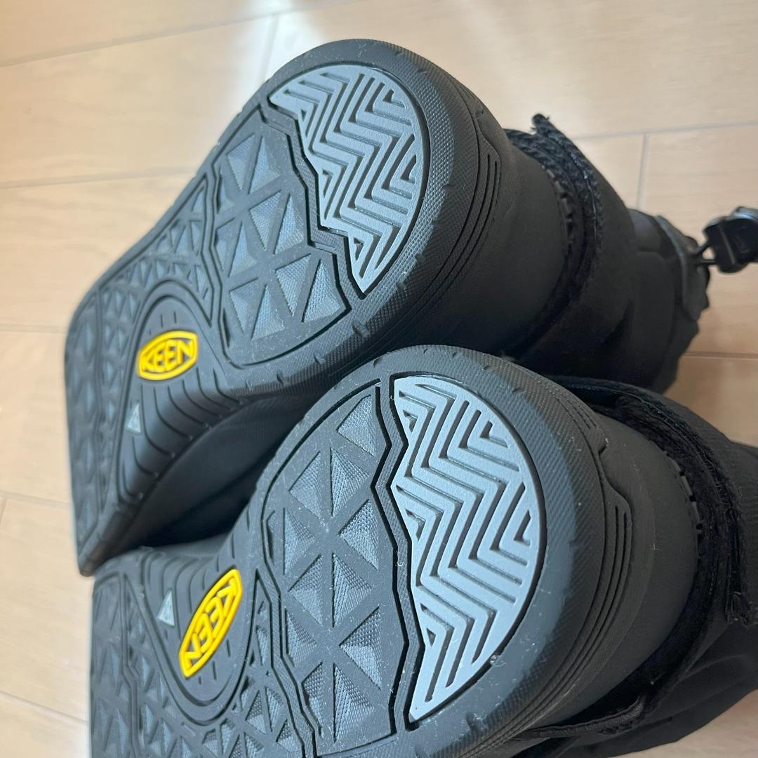 KEEN スノーブーツ ブラック メンズ 27.5cm フットゼラ