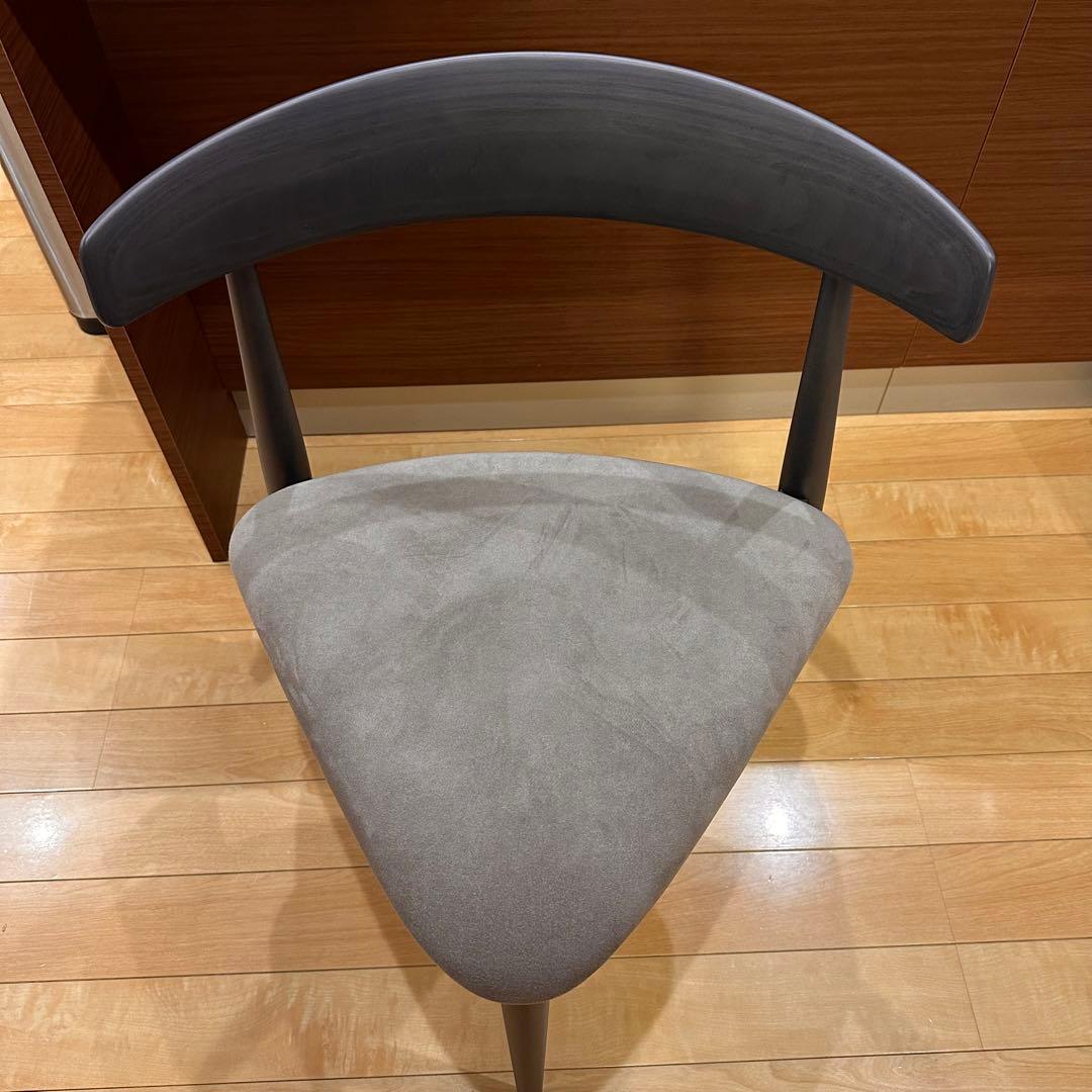 トライレッグチェア スエード SEMPRE 2024年製 - メルカリ
