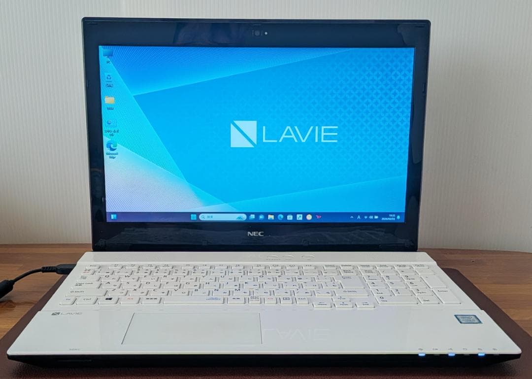 Win11 LAVIE/i5/8G/SSD480G/DVD/WLAN/カメラ - メルカリ