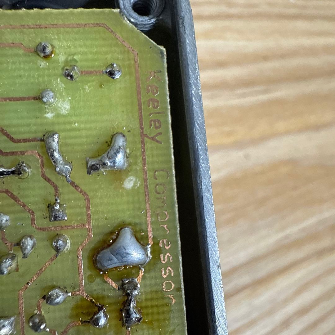 Keeley Compressor 初期 シリアル手書き3桁