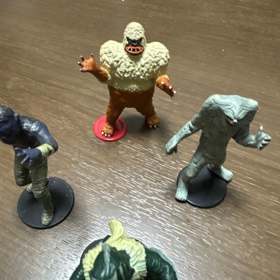 ウルトラマン怪獣フィギュア4体セット - メルカリ