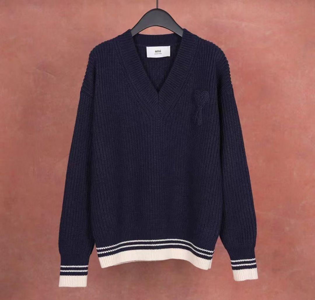 ✨新品✨ ami paris アミパリス ネイビー Vネックセーター MM - メルカリ