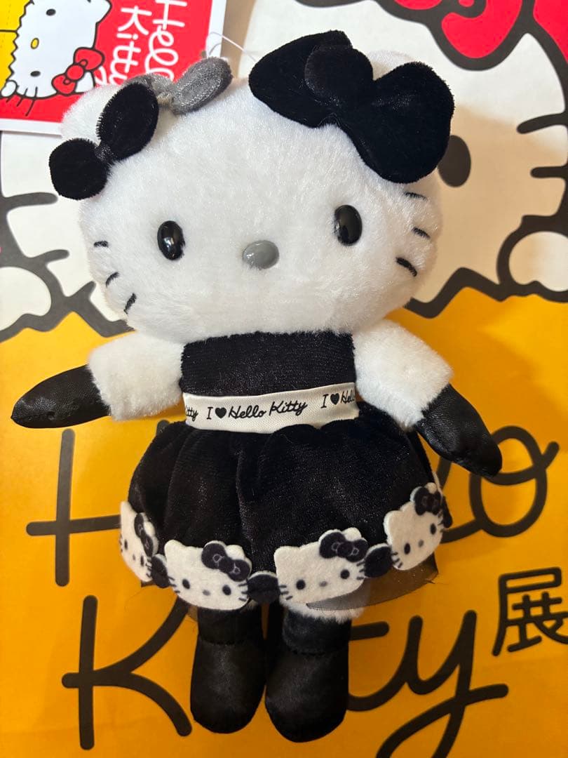 顔厳選 京都会場限定 ハローキティ展限定マスコット - メルカリ