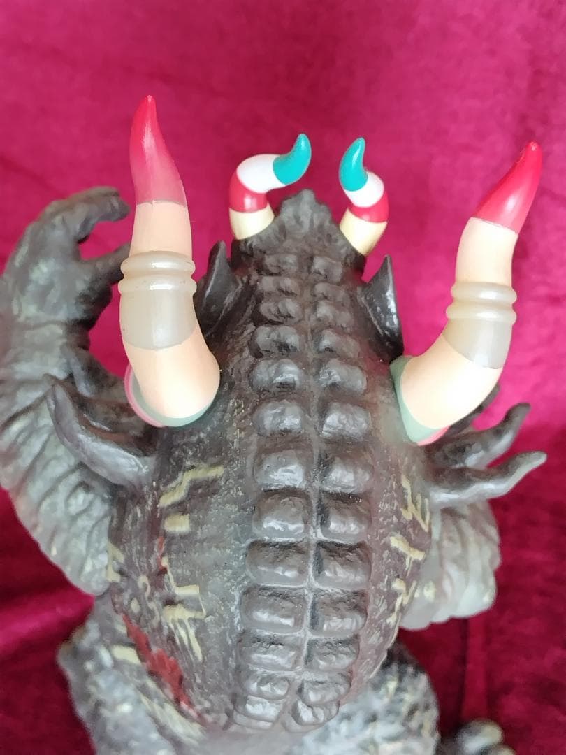 ミクラス CCP 1/6特撮シリーズ カプセル怪獣 ウルトラセブン生誕40周年