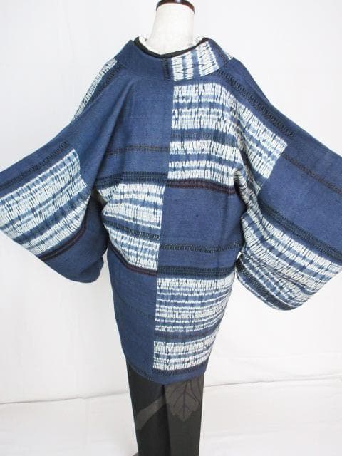 新古品！ふくれ織＊花唐草＆タテ柄＊松葉色＊紋無し＊訪問着