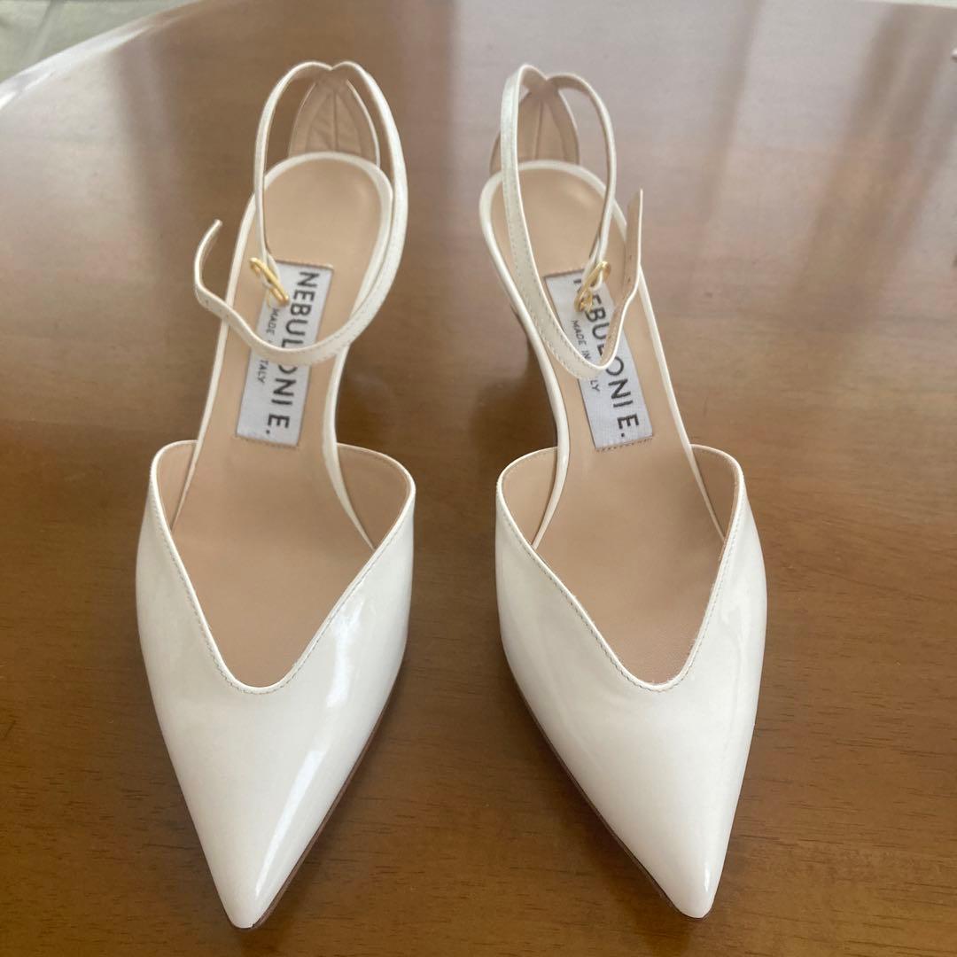 お値下げしました！！NEBULONI パテント アンクルストラップ パンプス