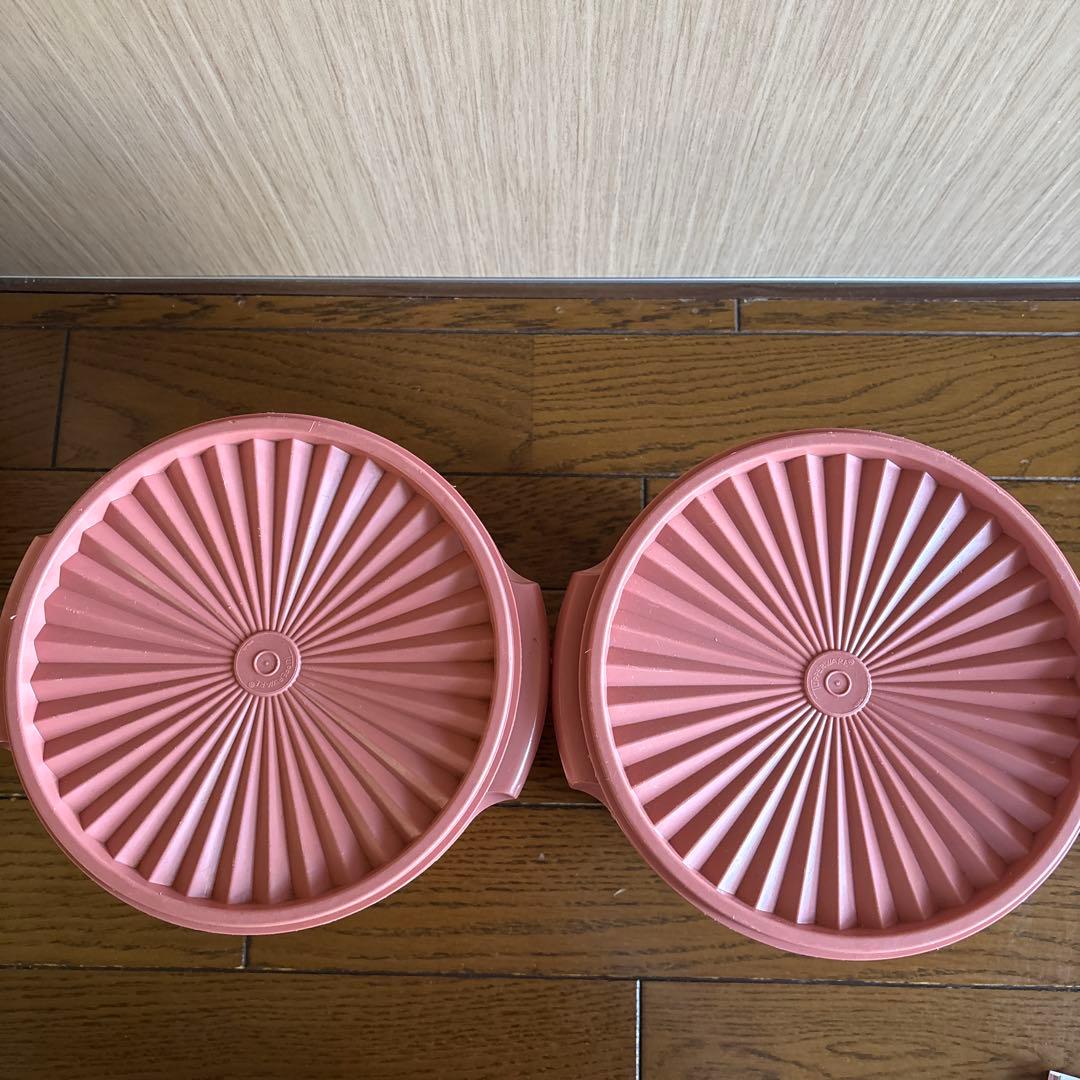 タッパーウェア マキシデコレーター2個、 梅の本