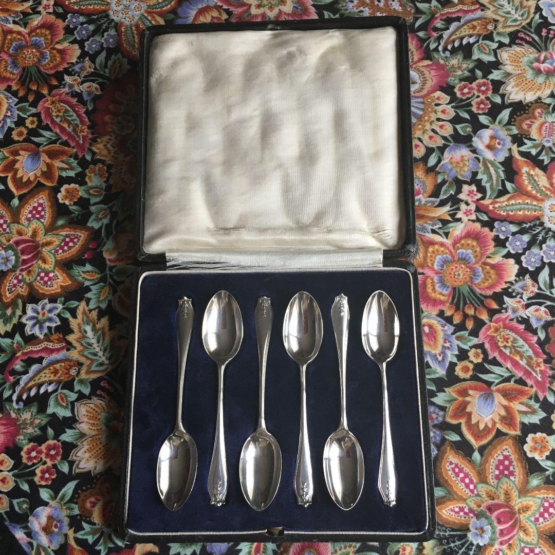 お値下げ　英国製純銀スプーン箱入り　アンティーク　スターリングシルバー スターリングシルバー英国製 925/1000 純銀スプーン - メルカリ