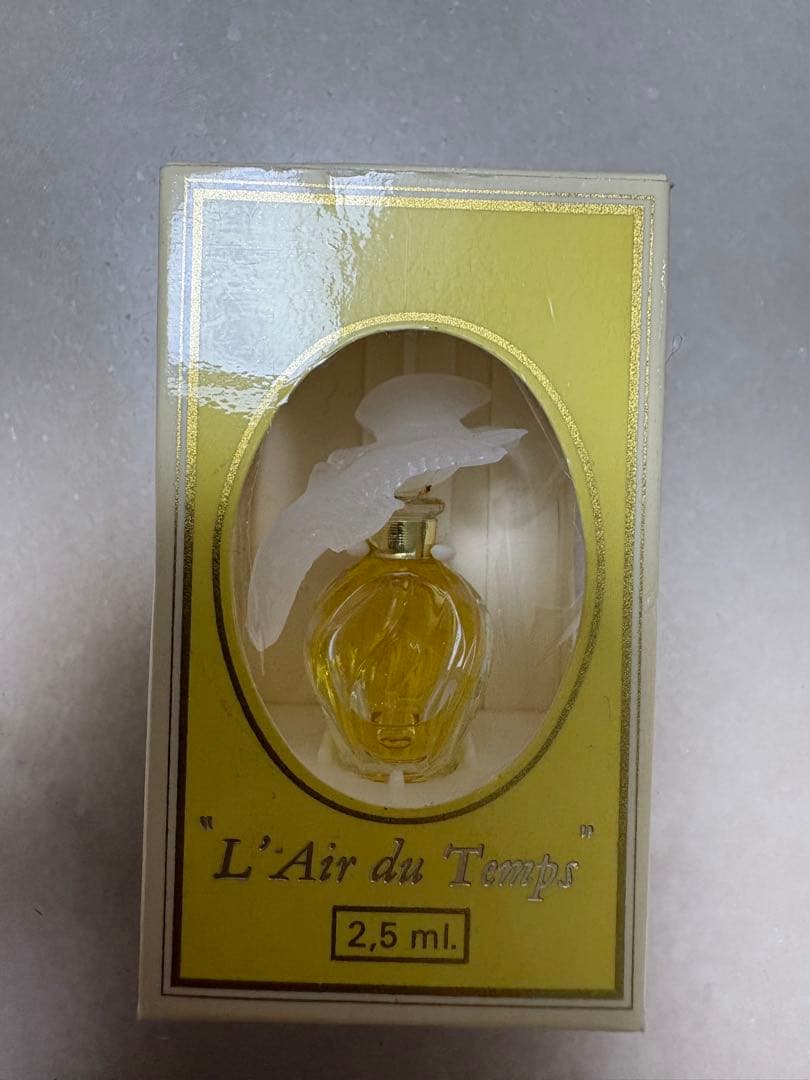 新品未使用】ニナリッチ レールデュタン パルファム 2.5ml ミニボトル