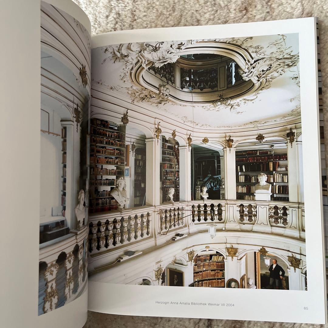 Candida Hofer 図書館の写真集