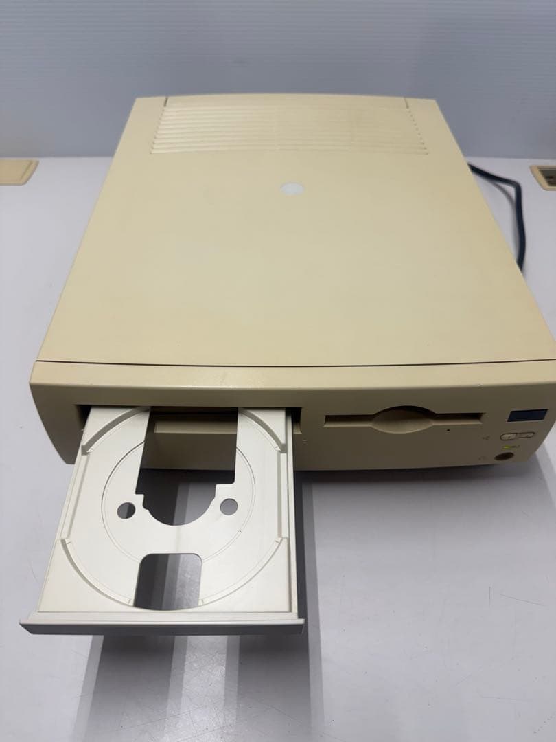 Apple Macintosh LC630 起動確認済 本体のみ 現状品 Apple Macintosh