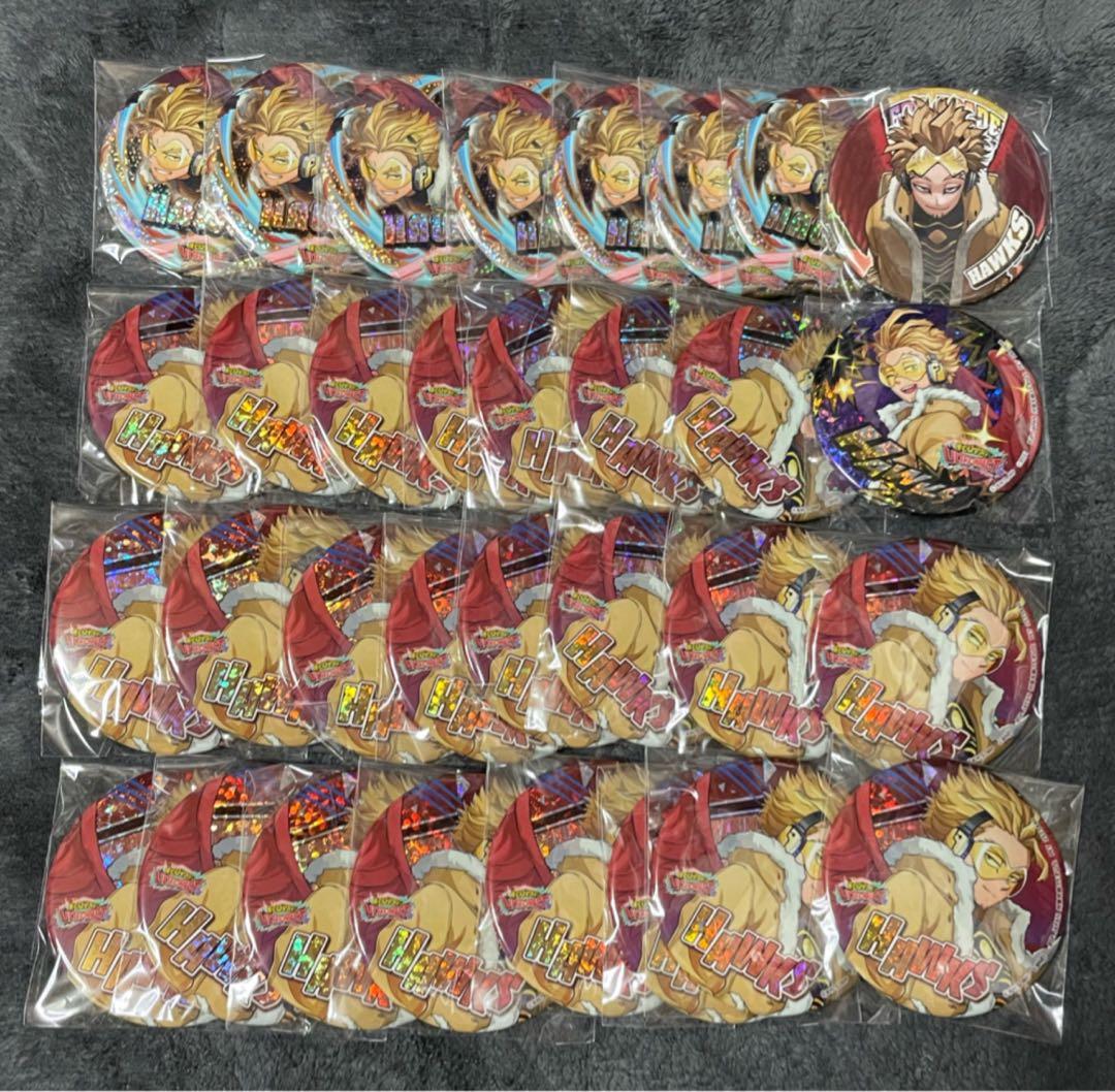 ヒロアカ　ホークス　プライズ缶バッジ ヒロアカ ホークス 缶バッジ - メルカリ