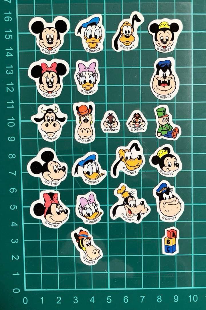 ディズニーキャラクターシールセット 11シート 紙/コルク他 - メルカリ