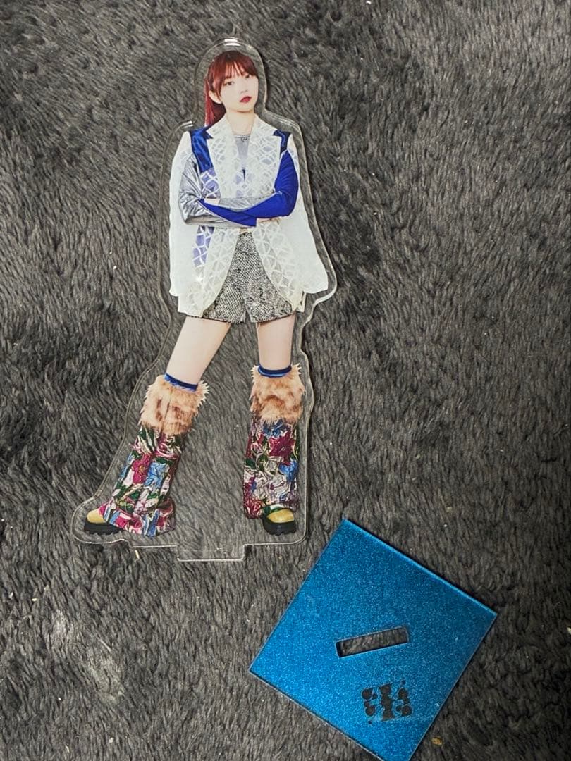 ExWHYZ maho アクリルスタンド - メルカリ
