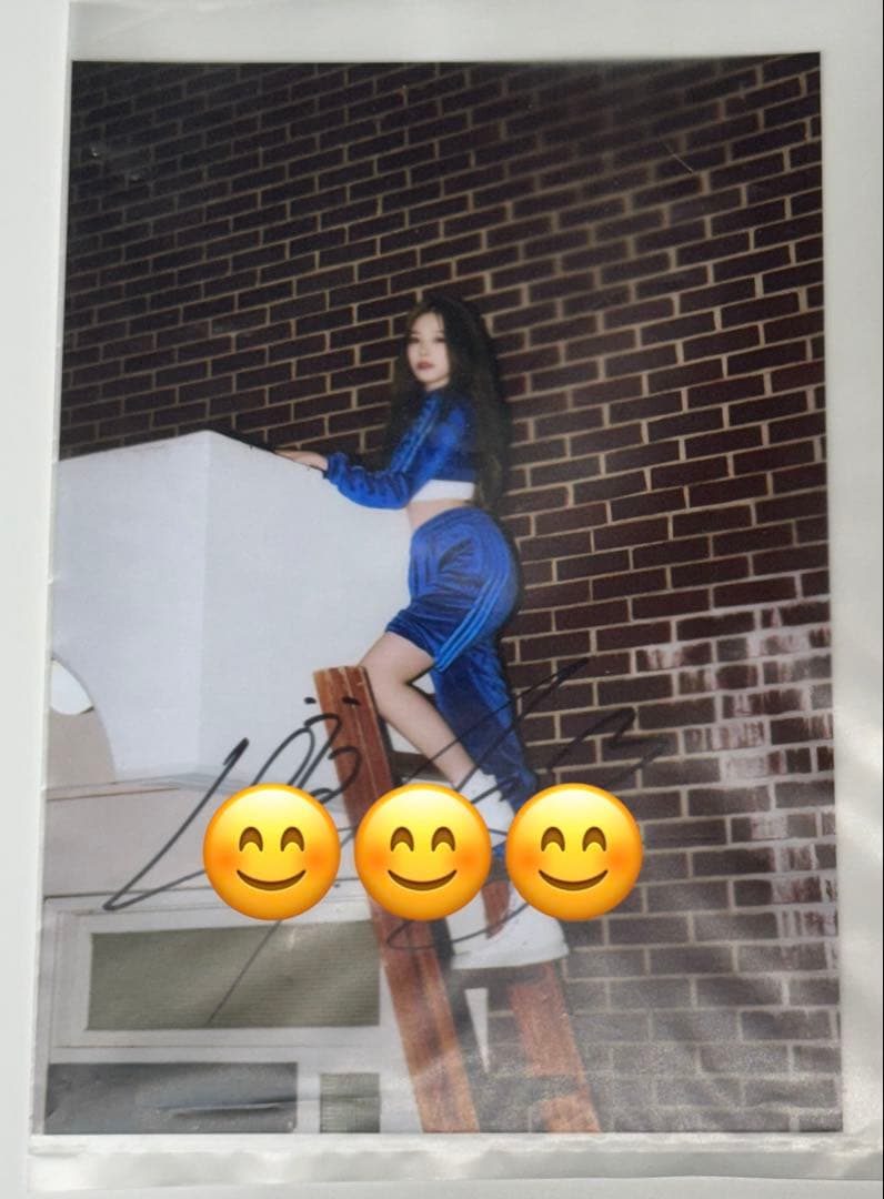 fromis_9 CD4種10枚 直筆サイン特典、フォトカード、ポスター付 - メルカリ