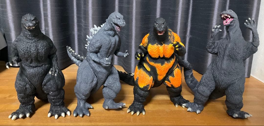 ゴジラ 4体 マルサン ブルマァク ポピー マーミット - メルカリ
