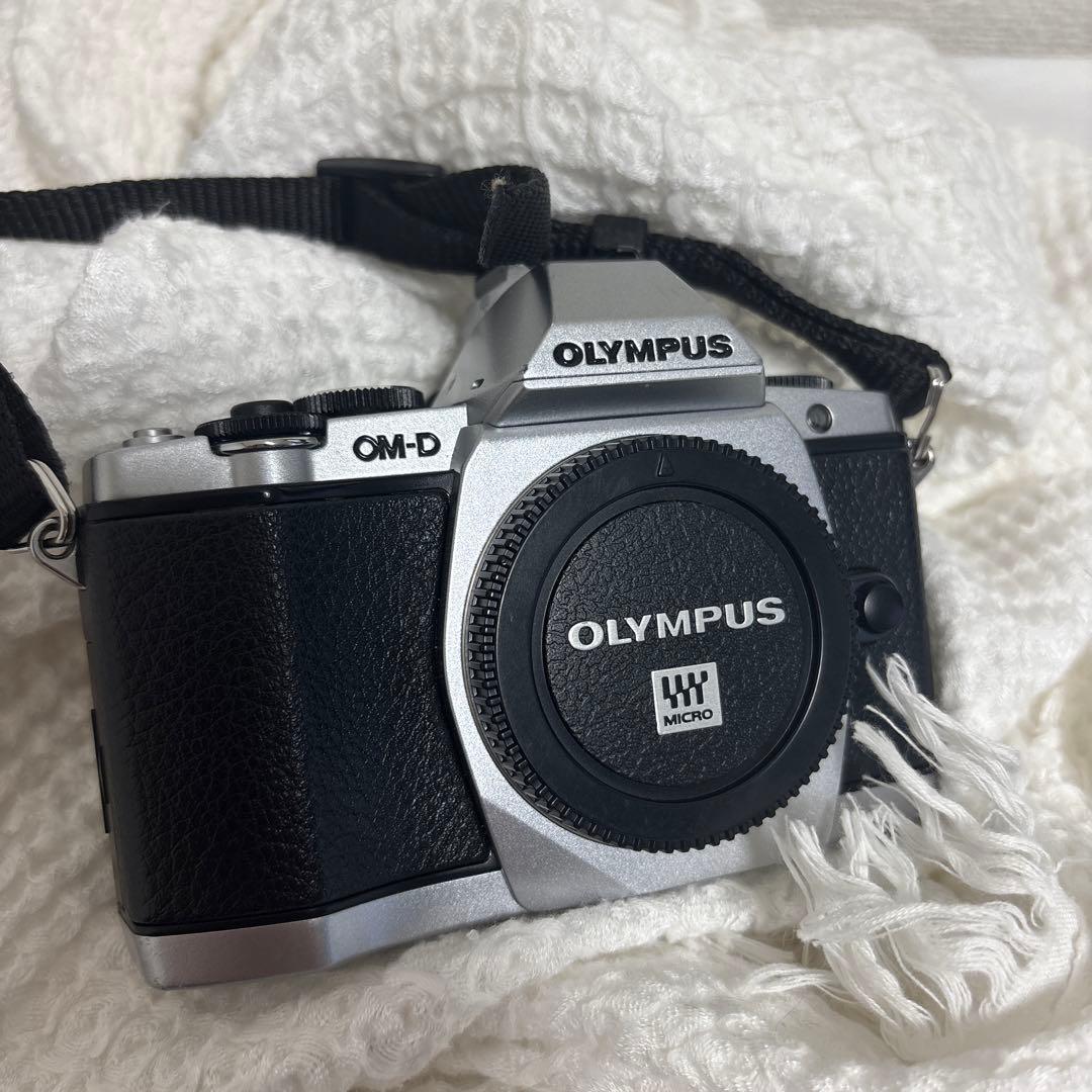 【セット】OLYMPUS OM-D E-M5 　レンズセット Amazon.co.jp: OLYMPUS ミラーレス一眼カメラ OM-D E-M5 MarkIII 14