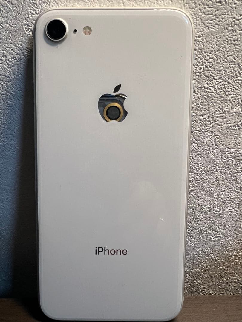 iPhone8 64GB ホワイト SIMロックあり docomo - メルカリ