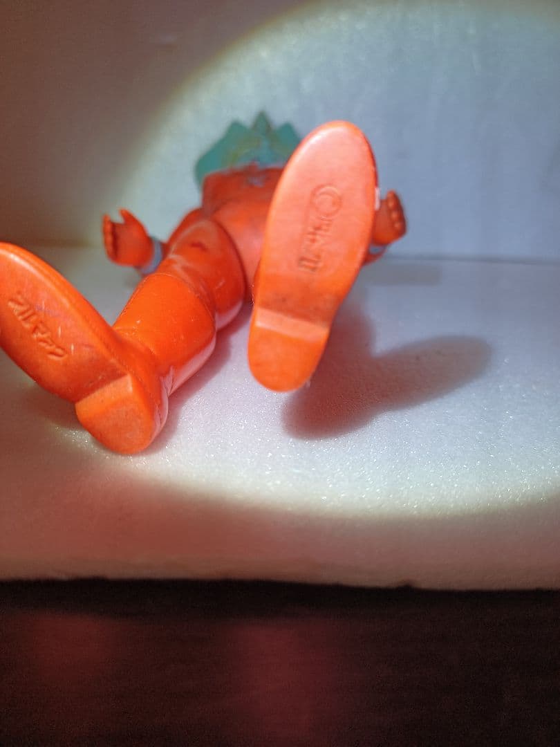 昭和購入物)ウルトラマンレオ(身長約18.5cm) ブルマァク ソフビ - メルカリ