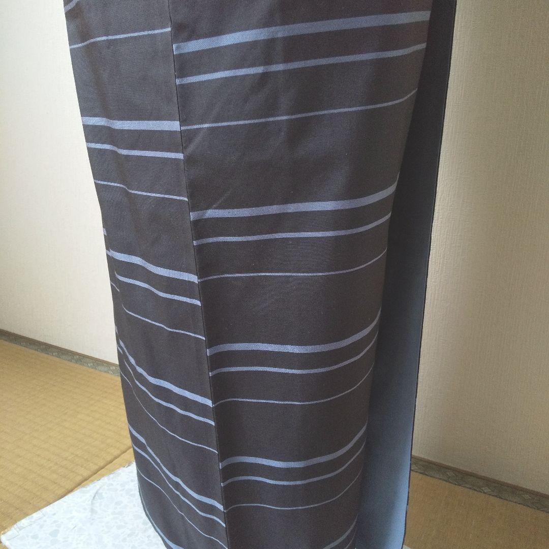 東京きもの英謹製】最高級洗えるお着物・横縞柄・黒くすみ水色・手縫い