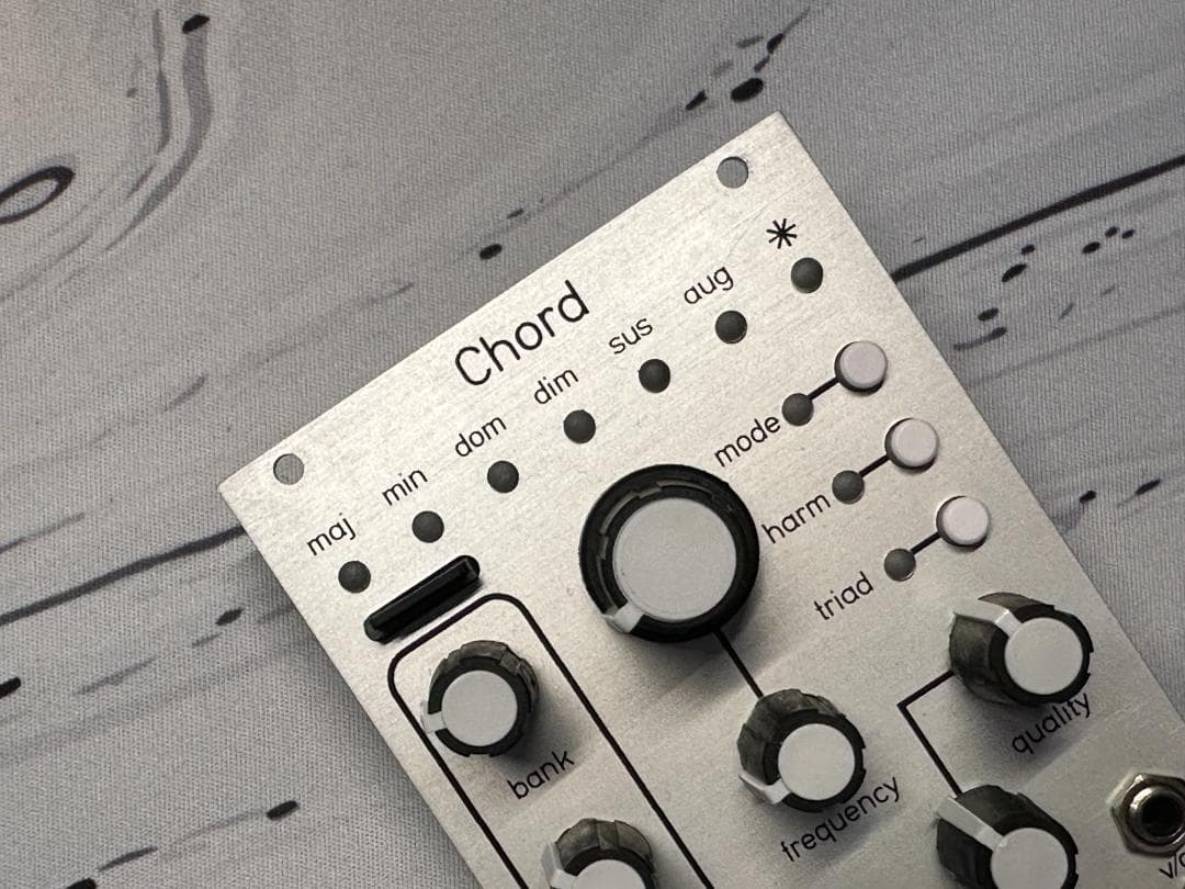 Qu-bit Electronix Chord v2｜モジュラーシンセ - メルカリ