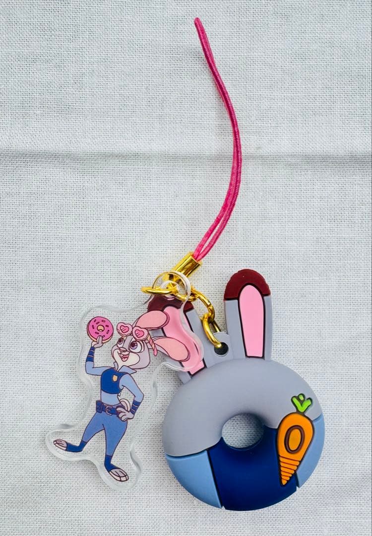 大人気！】ズートピア シークレットストラップ 10TH ディズニーストア