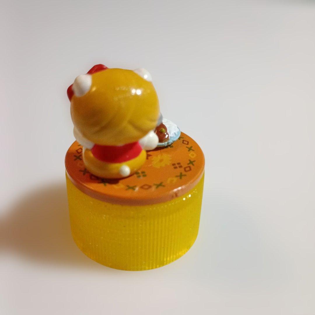 d*7様 平成レトロ☆ハローキティ ペットボトルキャップ 4個セット