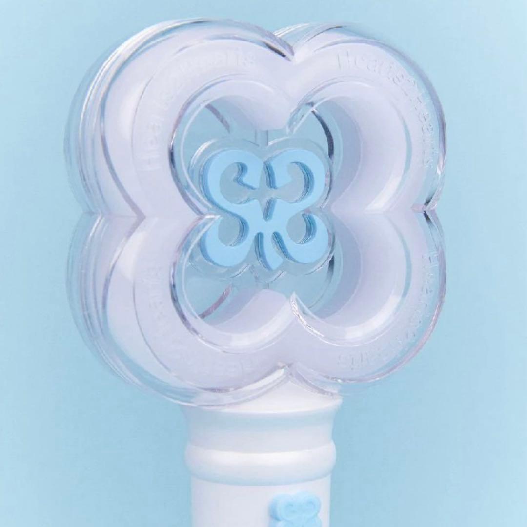 ☆トレカつき☆新品未開封☆【公式】Hearts2Hearts ペンライト - メルカリ