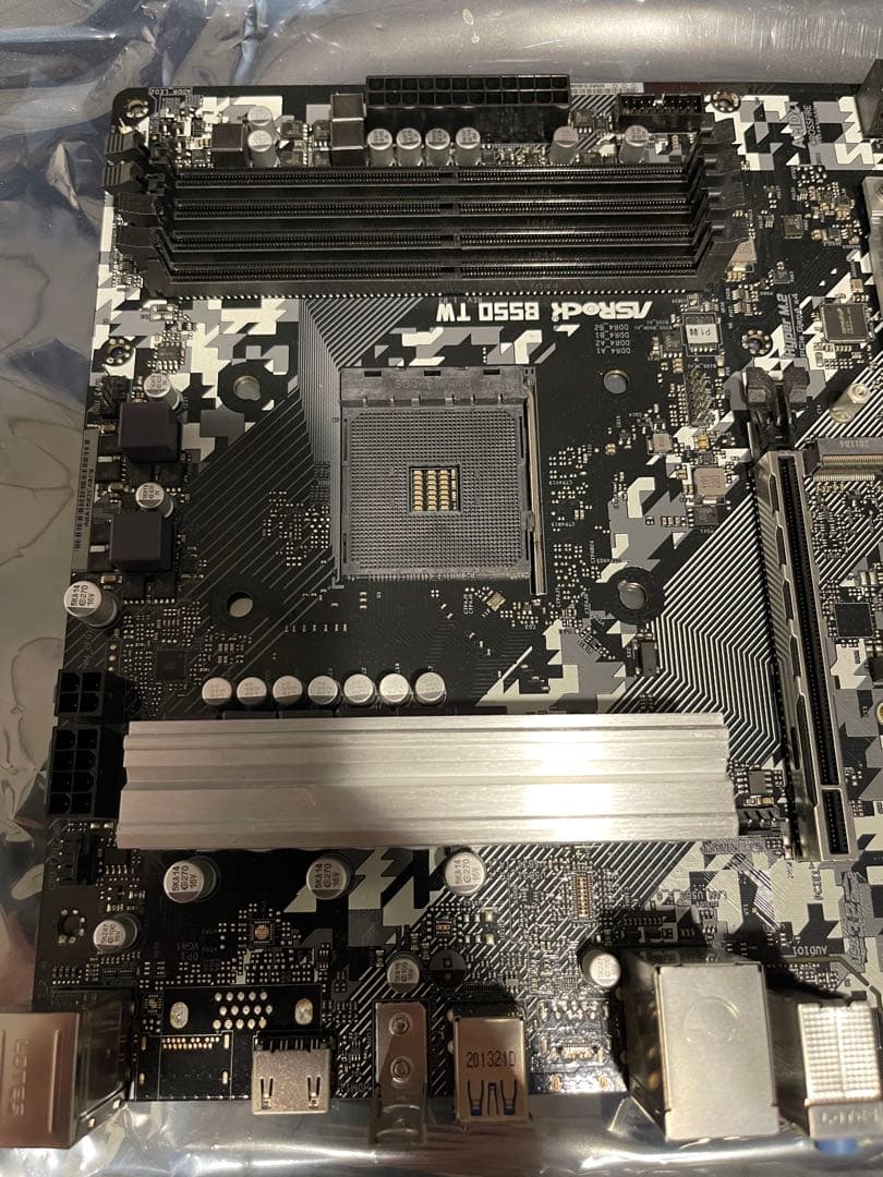 ASRock B550 TW - メルカリ