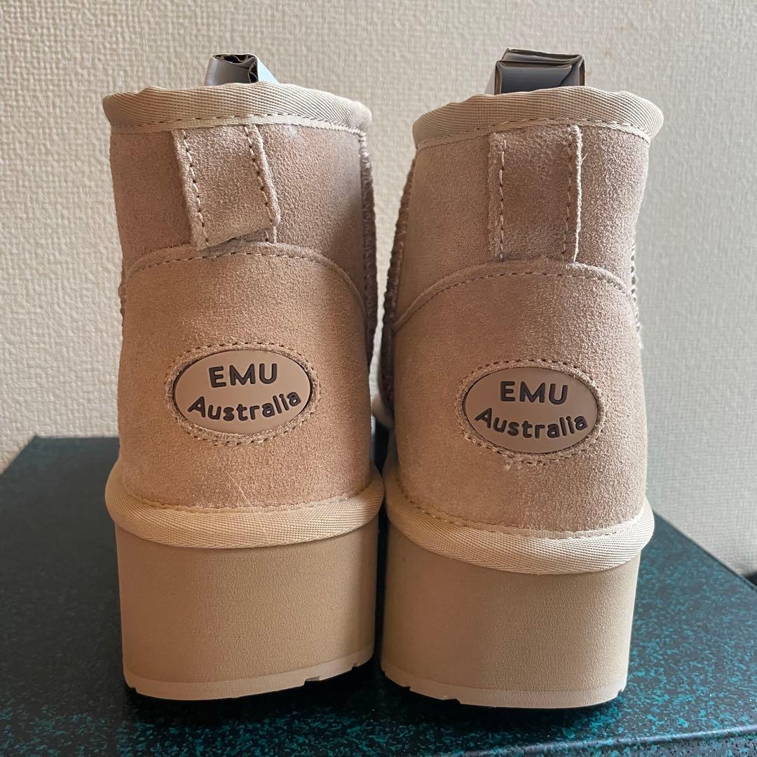 新品】箱無 EMU Australia ムートンブーツ ベージュ 24cm/7 - メルカリ