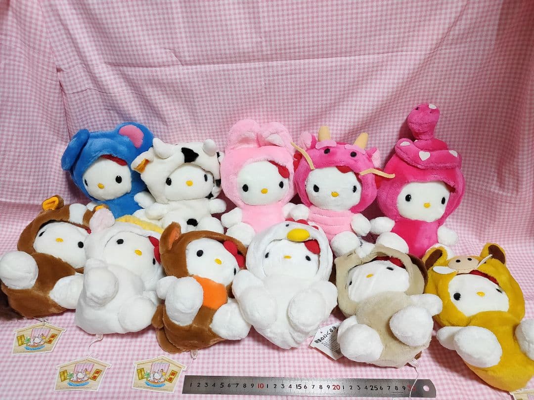 ハローキティ 干支 ぬいぐるみ 11体セット 20cm ハローキティ 干支マスコット 午」がセブンイレブンで本日12日から順次